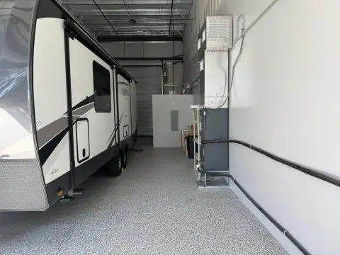Versatile Commercial Condo AutoVault