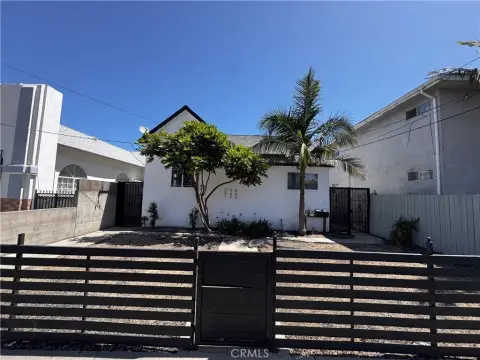 Residential Income Quadplex