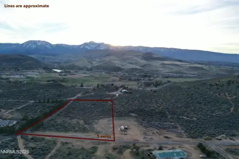 Reno Land with Panoramic Views