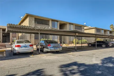 Las Vegas Fourplex with Upside