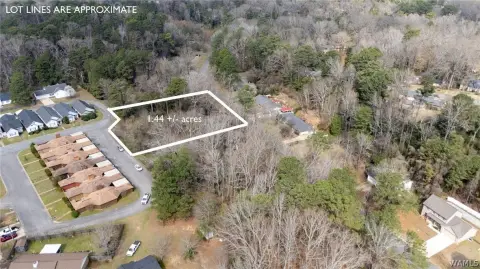 Tuscaloosa Acreage in Woodland Hills