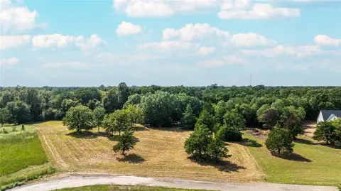Paris, TX 2.5 Acre Lot