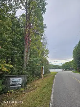 Residential Land in Tallassee, TN