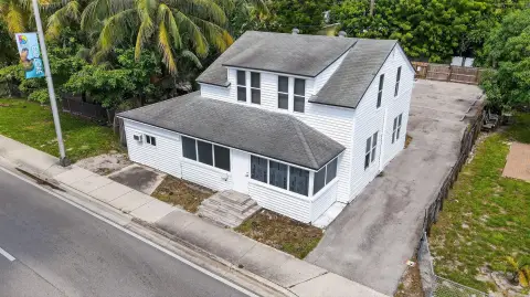 Dania Beach Freestanding Office Space