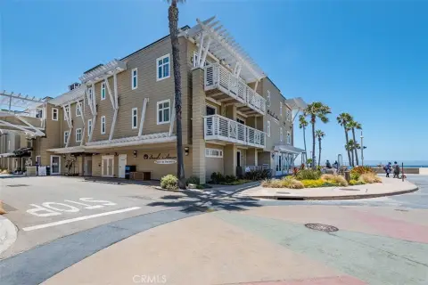 Condotel Condo Hotel Near the Sand