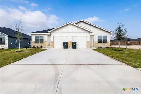 Killeen Duplex in Reynolds Crossing