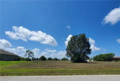 C-1 Commercial Land