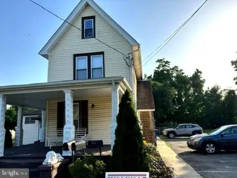 Two-Unit Duplex with Income