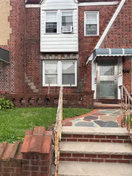 Duplex with Finished Lower Level