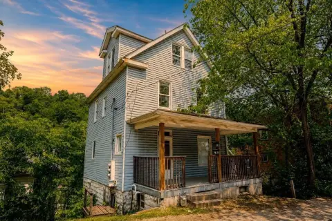 Detached Duplex with Multiple Decks
