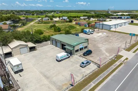 Flex Space with Warehouse Bays