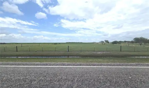 Residential Land in Bishop, TX