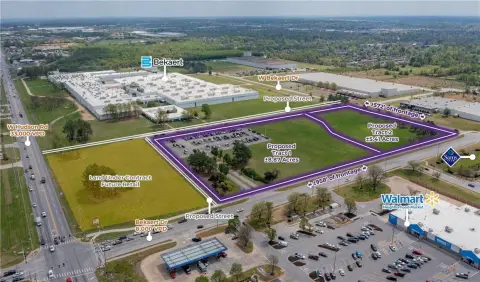 Commercial Land at Signalized Intersection
