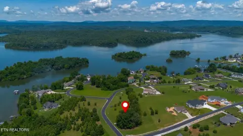 Lakefront Residential Homesite