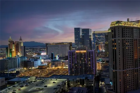 Luxury Studio with Strip Views