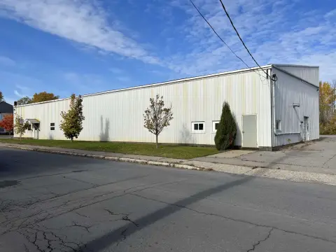 Massena Warehouse with Loading Docks