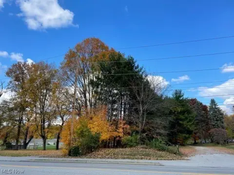 Prime Commercial Land on Norton