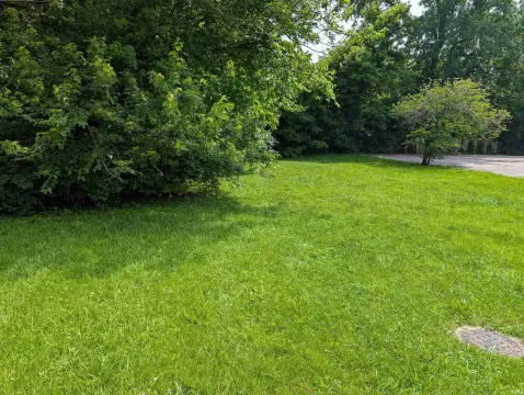 Bloomington Land Ideal Rental Location