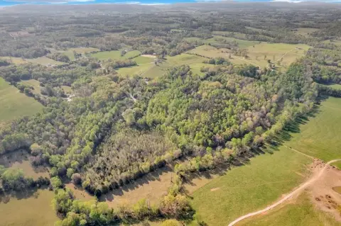 Unrestricted Land in Sparta, Tennessee