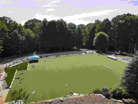 Cashiers Land Near Club Amenities