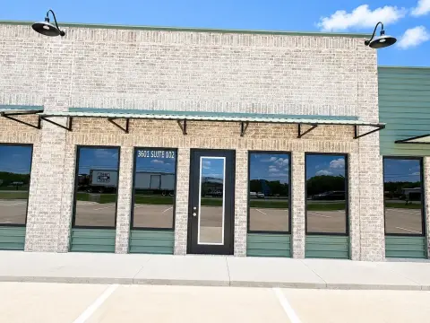 Open-Layout Office Unit