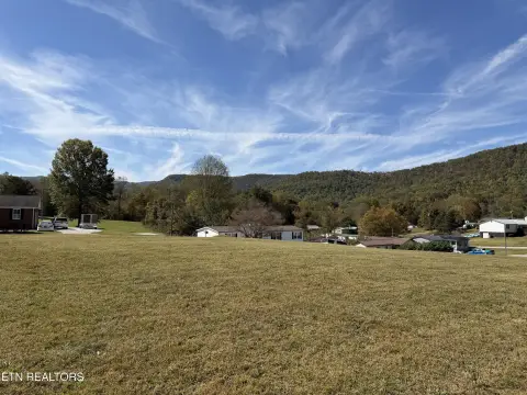 Residential Land in Jacksboro, TN