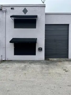 Hialeah Warehouse with Office Space