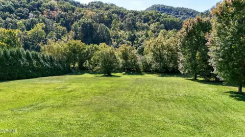 Residential Land Near Golf Course