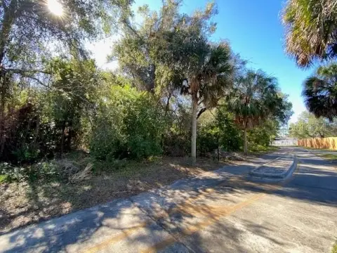 Half-Acre Parcel in Fern Park
