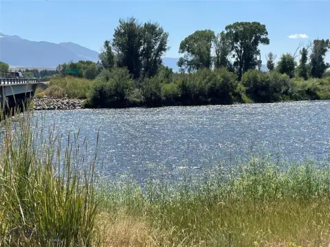 Madison River Frontage Land