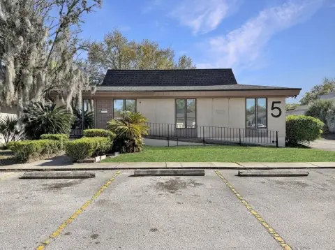Multi-Tenant Office Unit