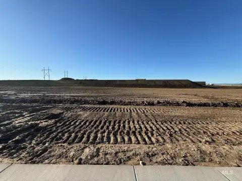 Spacious Lot in Lewiston, ID