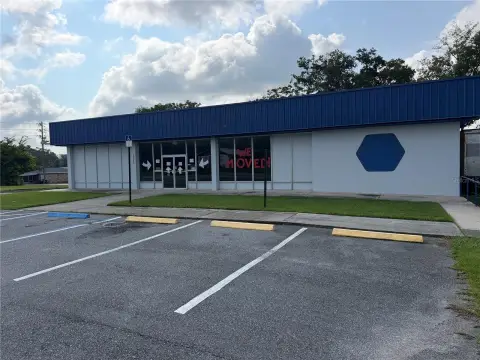 Freestanding Retail Building