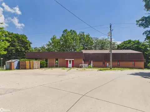 Multi-Unit Office Building