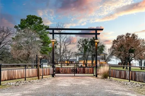 Equestrian Ranchette in Brock ISD