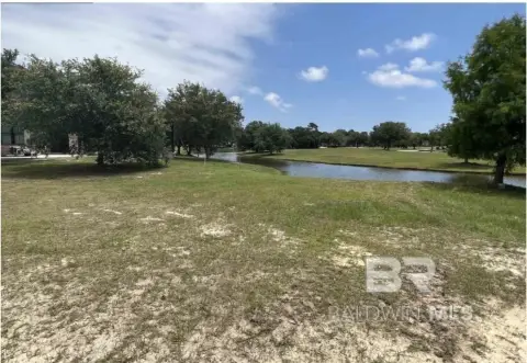 Lakefront Cul-de-Sac Homesite