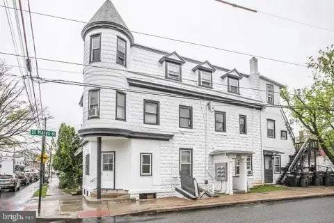 5-Unit Apartment Building