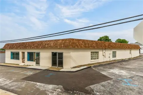 Corner Office & Flex Retail Building
