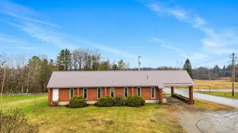 Versatile Commercial Building on Corner Lot