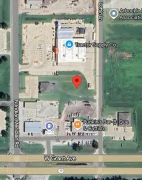 Commercial Lot Near I-35