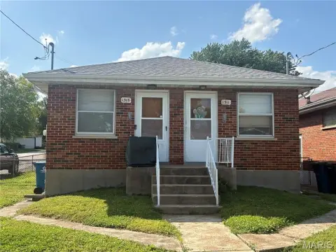 Duplex in St. Louis