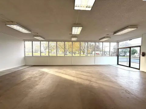 Mixed-Use Building with Warehouse Space