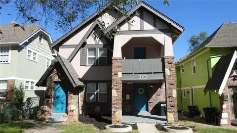 Charming Duplex with Garage