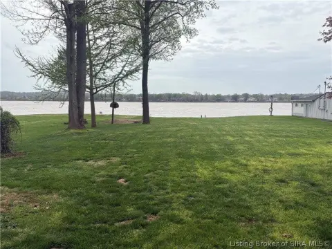Riverfront Land Parcel in Jeffersonville