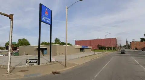 Dual-Tenant Medical Center Building
