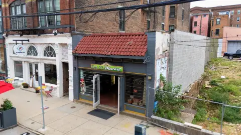 Neighborhood Market Building