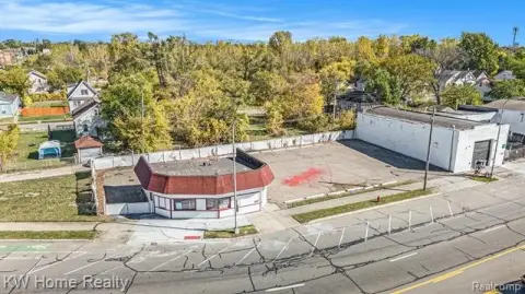 Detroit Commercial Building with Drive-Thru