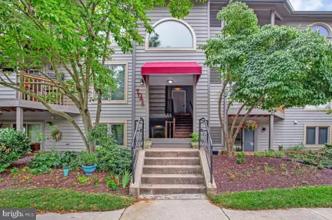 End-Unit Residential Income Property