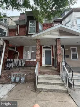Income Triplex with Updated Systems