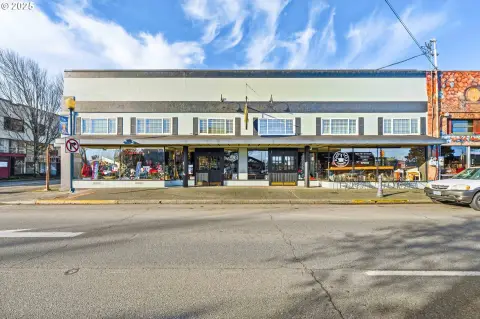 Mixed-Use Building with Rooftop Access